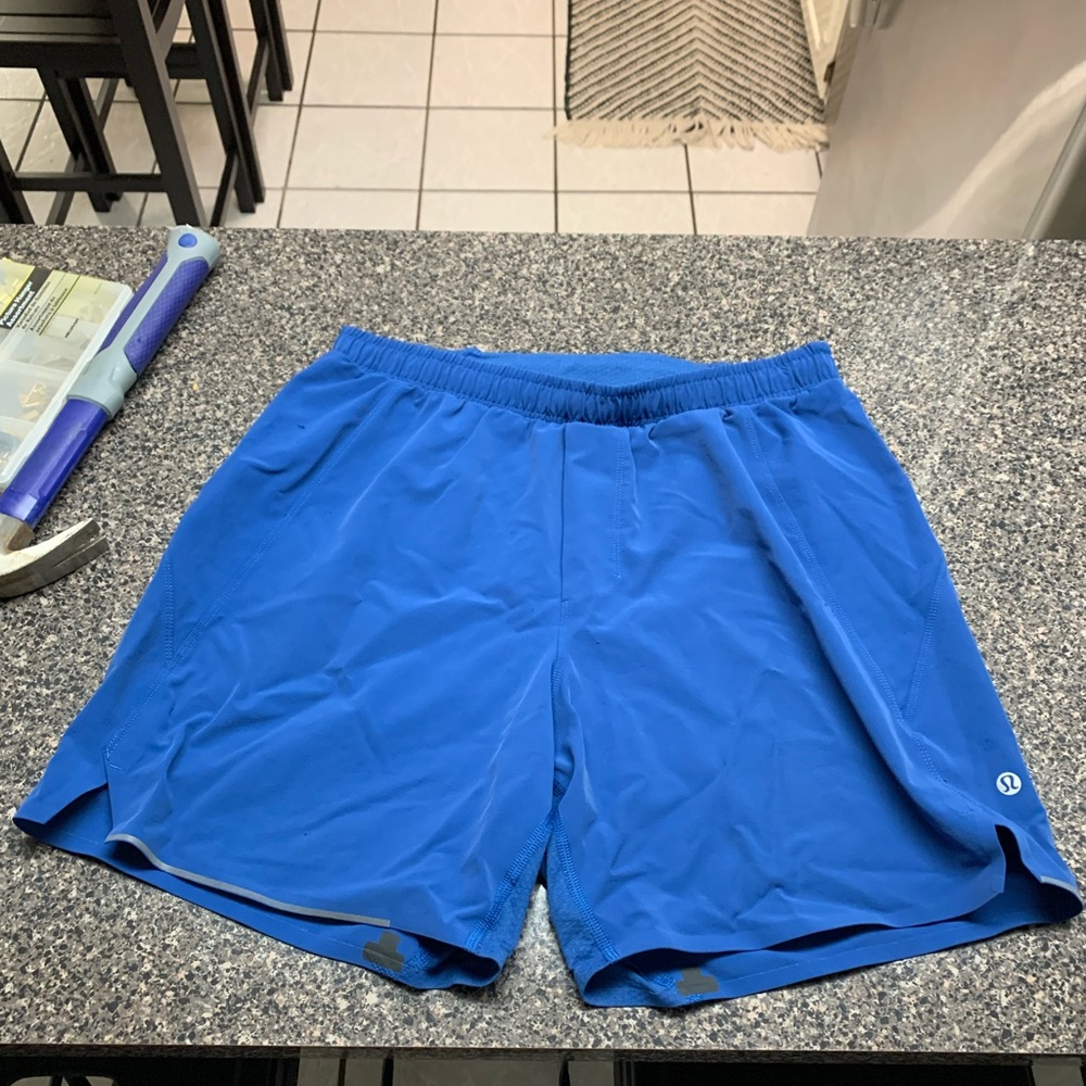 Blue men’s lululemon shorts 6” inseam no liner